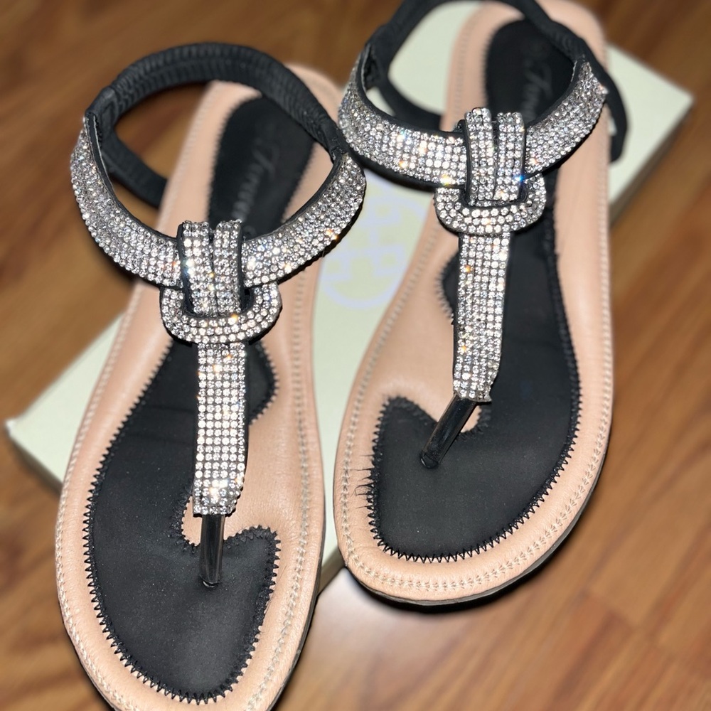 Women’s Sandals | Size 8
